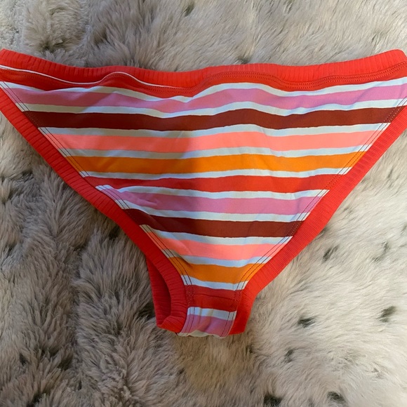 NWOT Maaji Reversible Bikini bottoms size Medium - Picture 3 of 7